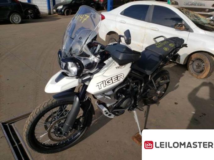 TRIUMPH TIGER 800 18/18