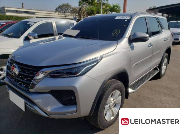 TOYOTA HILUX SW4 23/23