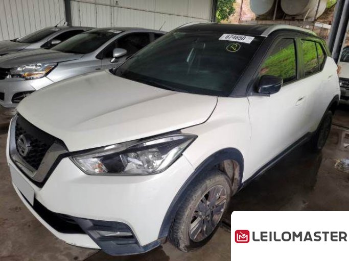 NISSAN KICKS 18/18