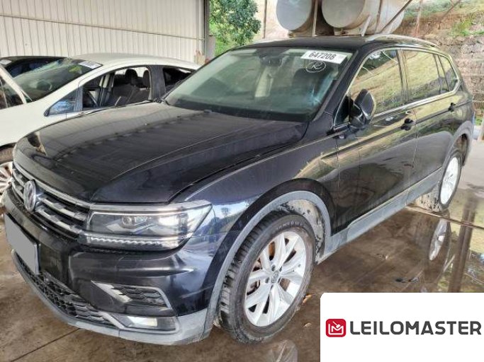 VOLKSWAGEN TIGUAN 18/18