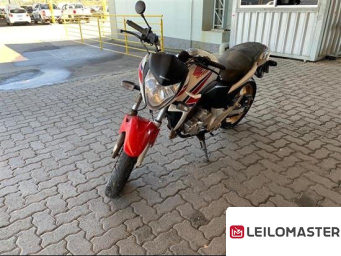 HONDA CB 300R 15/15